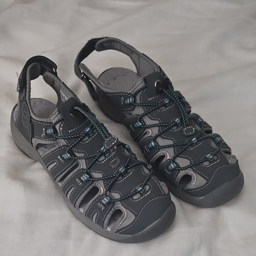 Khombu Gray Women's Sandals